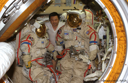 A professional astronaut will be your guide